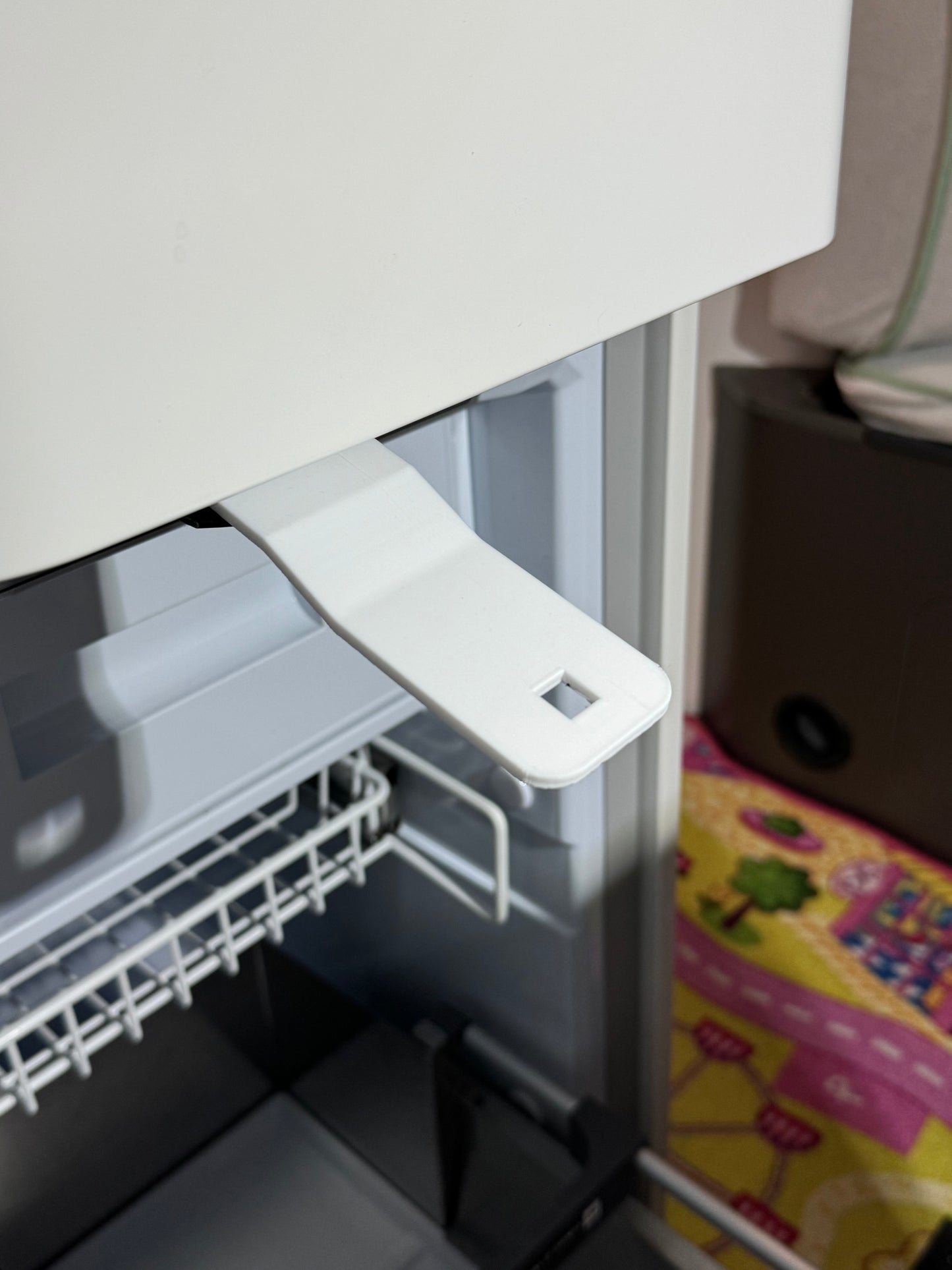 Fixing refrigerator
